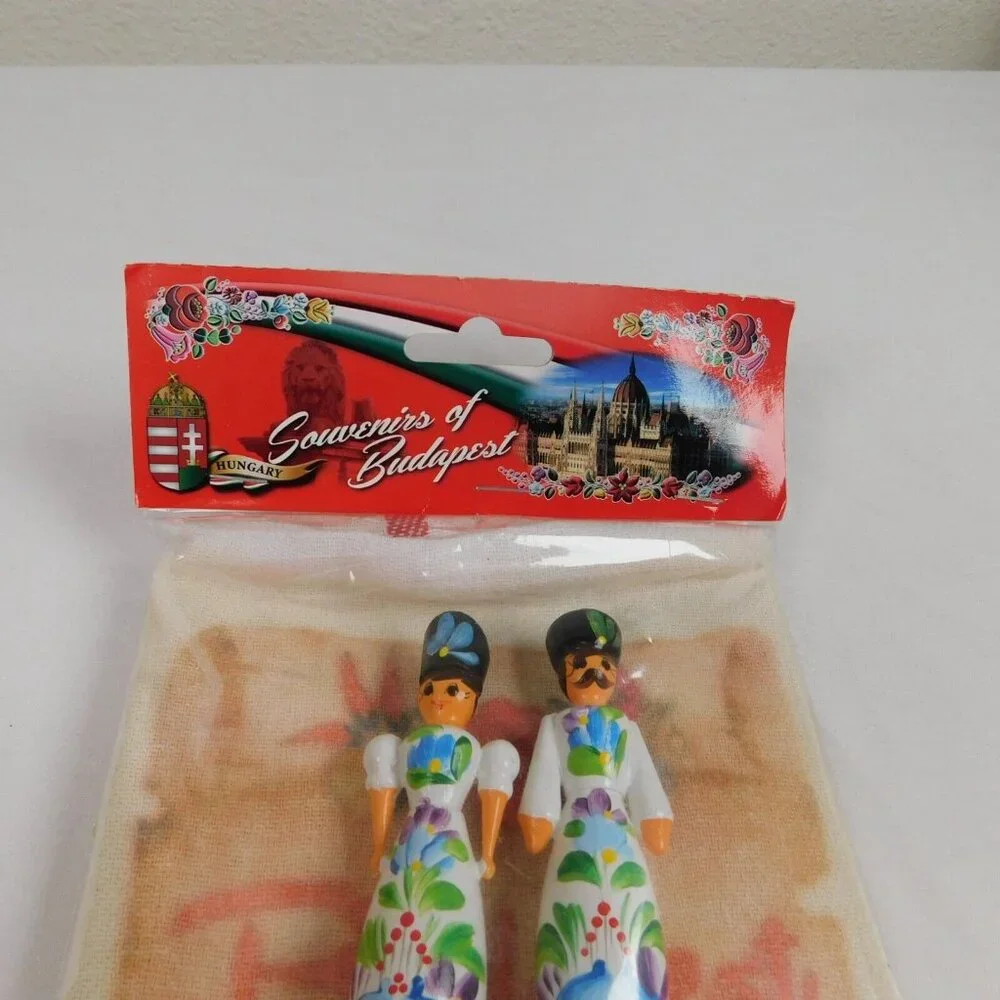 Budapest Hungary Souvenir Set 12 Inch Wooden Salad Spoon Fork Kitchen Towel New